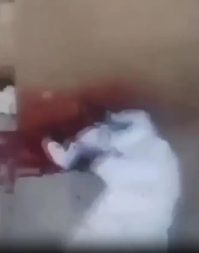 ننشر أول صور تؤكد مقتل سيف الإسلام القذافي.. تفاصيل الاغتيال الغامض داخل الزنتان وتداعياته السياسية